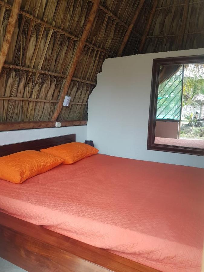 Bed and Breakfast Mi Casa En La Playa Escuintla Exterior foto
